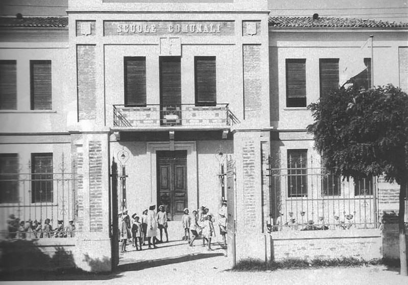 90b-Scuole elementari di Porto Garibaldi negli anni '30..jpg