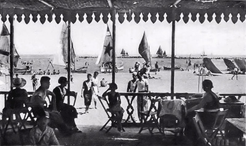 217n-Porto Garibaldi anni '50 - La spiaggia.jpg