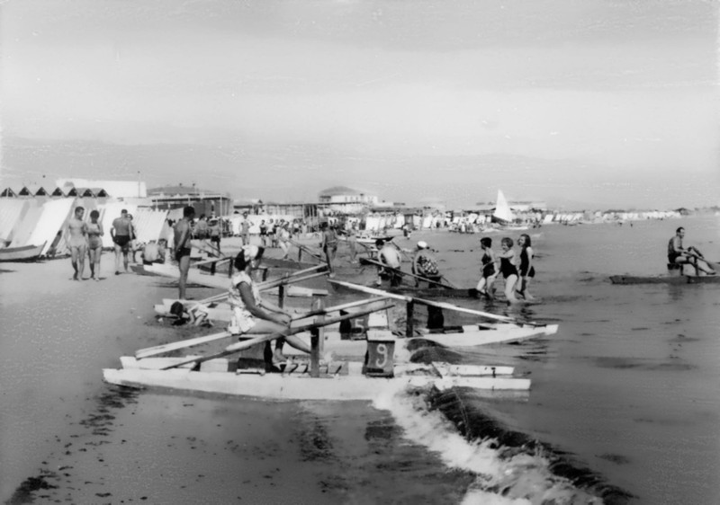 217u-La spiaggia di Portogaribaldi negli anni '50..jpg