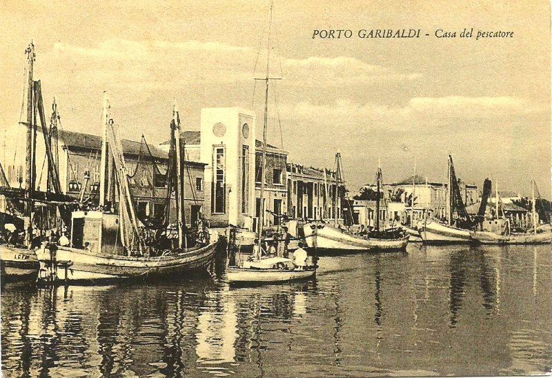 221b) Porto Garibaldi - Casa del pescatore..jpg