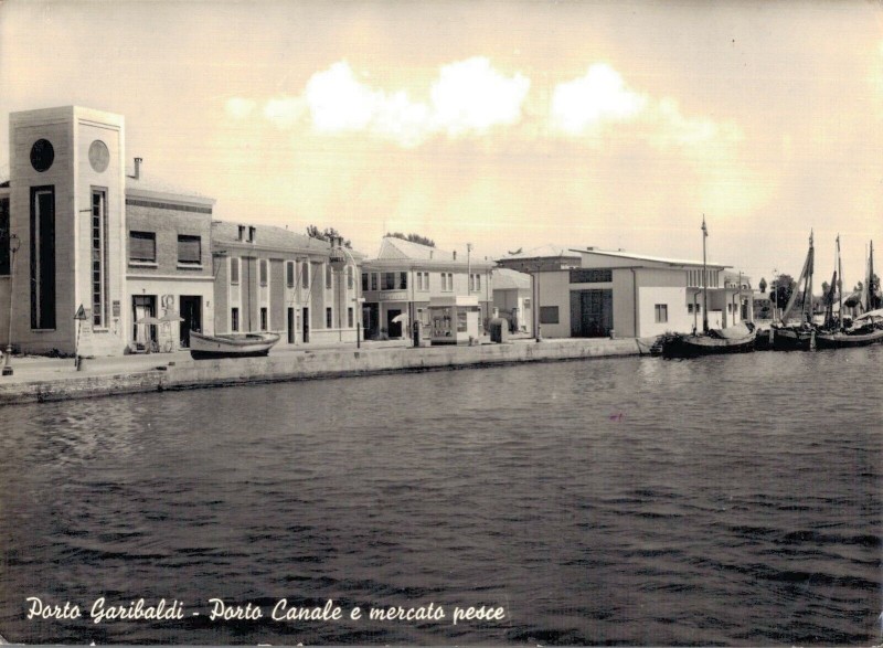 221d-Porto Garibaldi - Porto canale e mercato del pesce.jpg