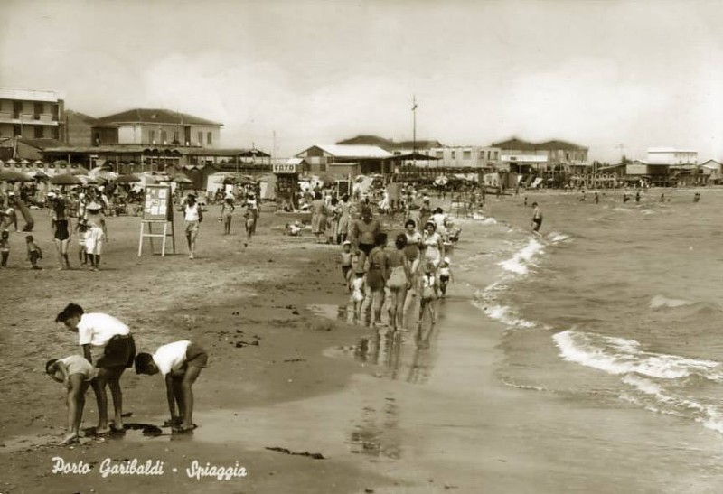 223e-Porto garibaldi - Spiaggia..jpg