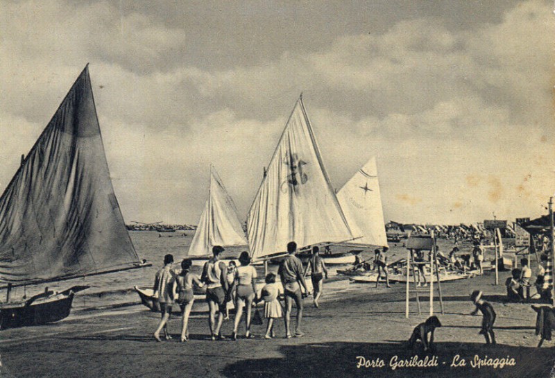 223h-Porto Garibaldi - La spiaggia..jpg