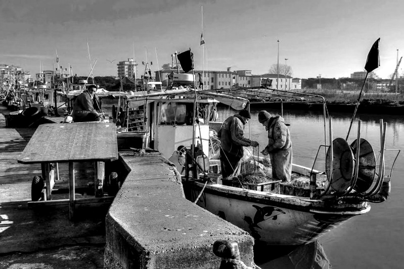 245p-Porto Garibaldi - Un duro mestiere!.jpg