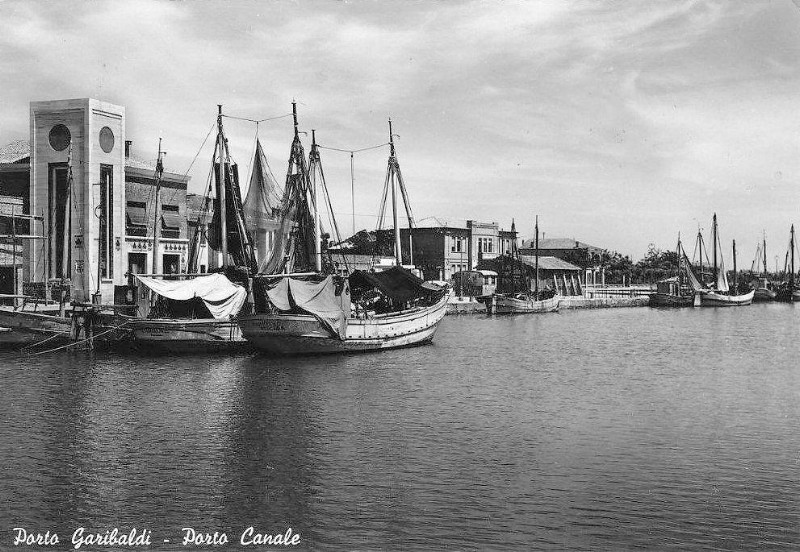 260a-Porto Garibaldi com'era negli anni '50..jpg