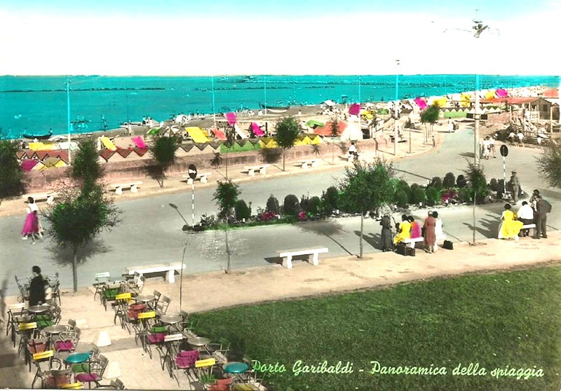 274b-Porto Garibaldi anni '60 - Panoramica dal terrazzo del Piccolo Bar..jpg