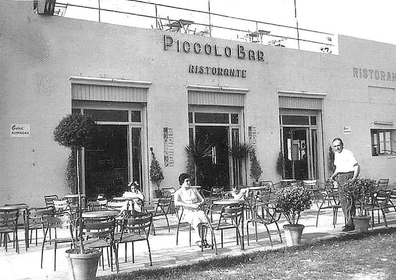 276-Anni '50 Il Piccolo Bar di Porto Garibaldi.jpg