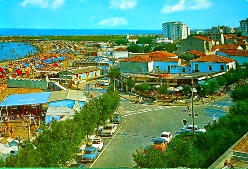 280c-Porto Garibaldi - Panorama e mare 1975.JPG