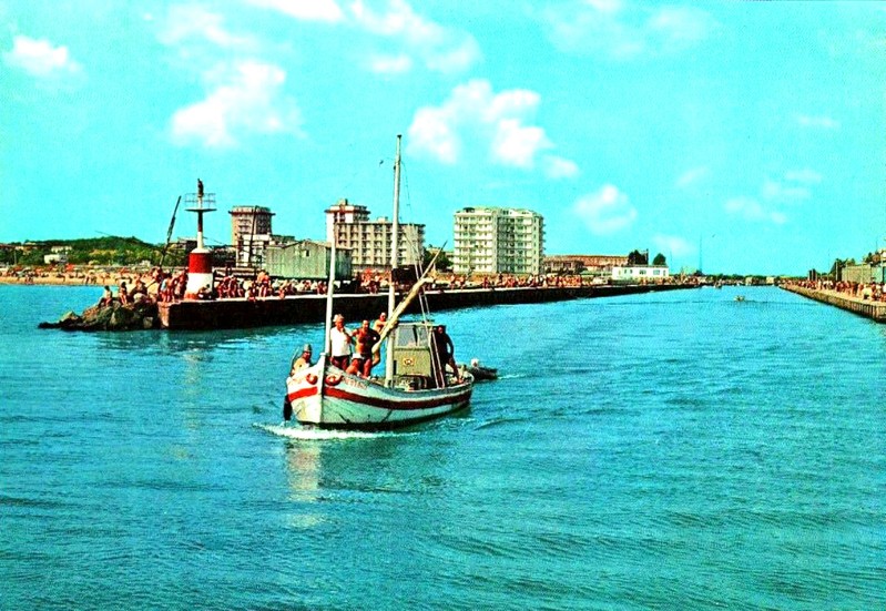 281h-Anni '70 Porto Garibaldi (FE).jpg