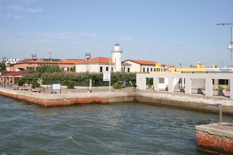 286o1-Porto Garibaldi - Il faro, Maggio 2018.jpg