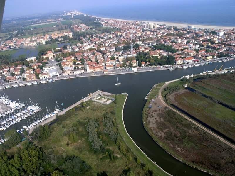 286p4-Panorama di Porto Garibaldi ai giorni d'oggi..jpg